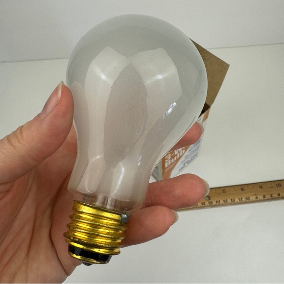 Vtg Untested Action Brand 1974 Frosted 3 Way Bulb Brass Base w Box Prop Movie TV - Picture 11 of 15